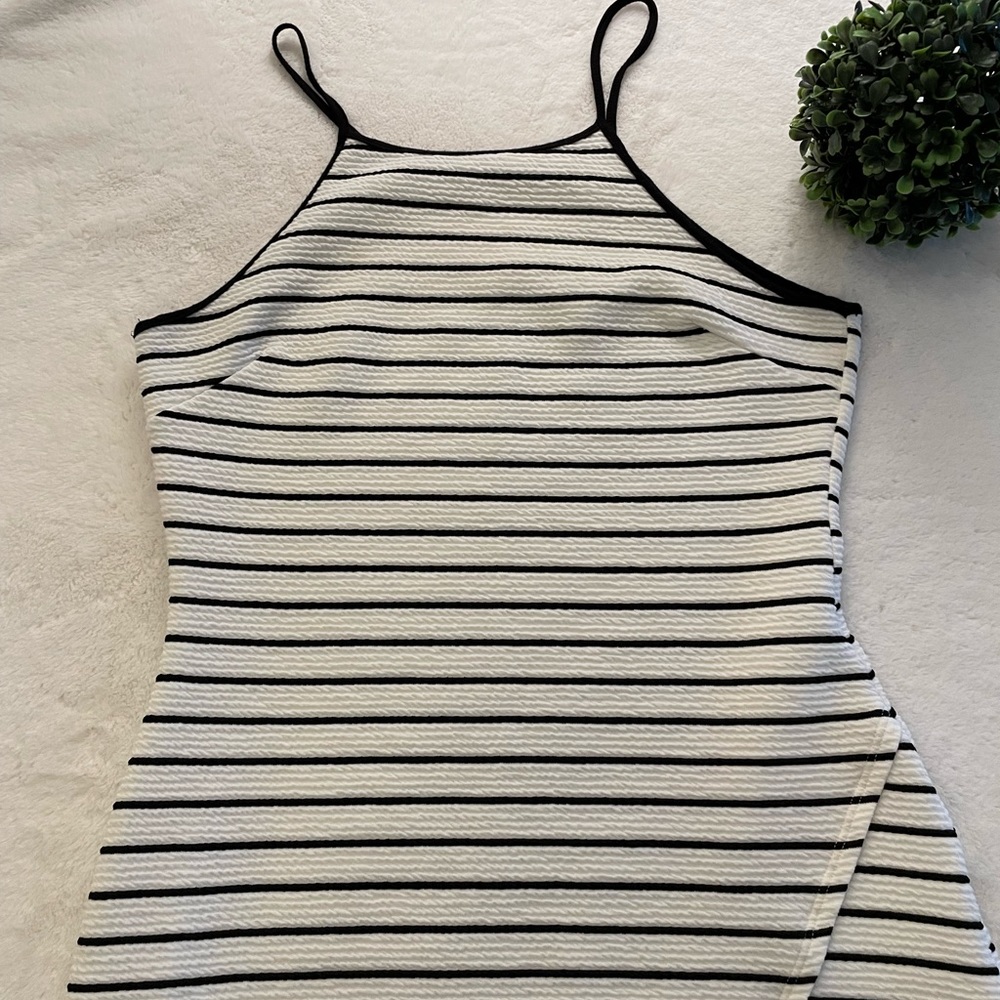 Lightweight Body-con Dress